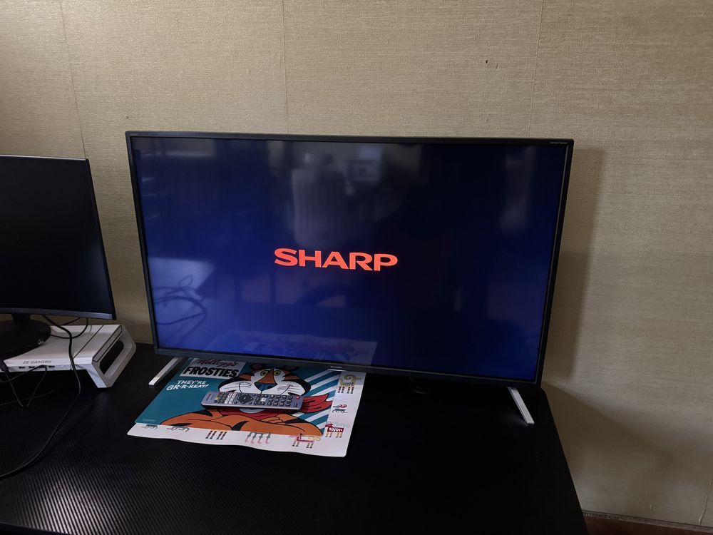 Sharp aquos TVE19A 43 телевізор