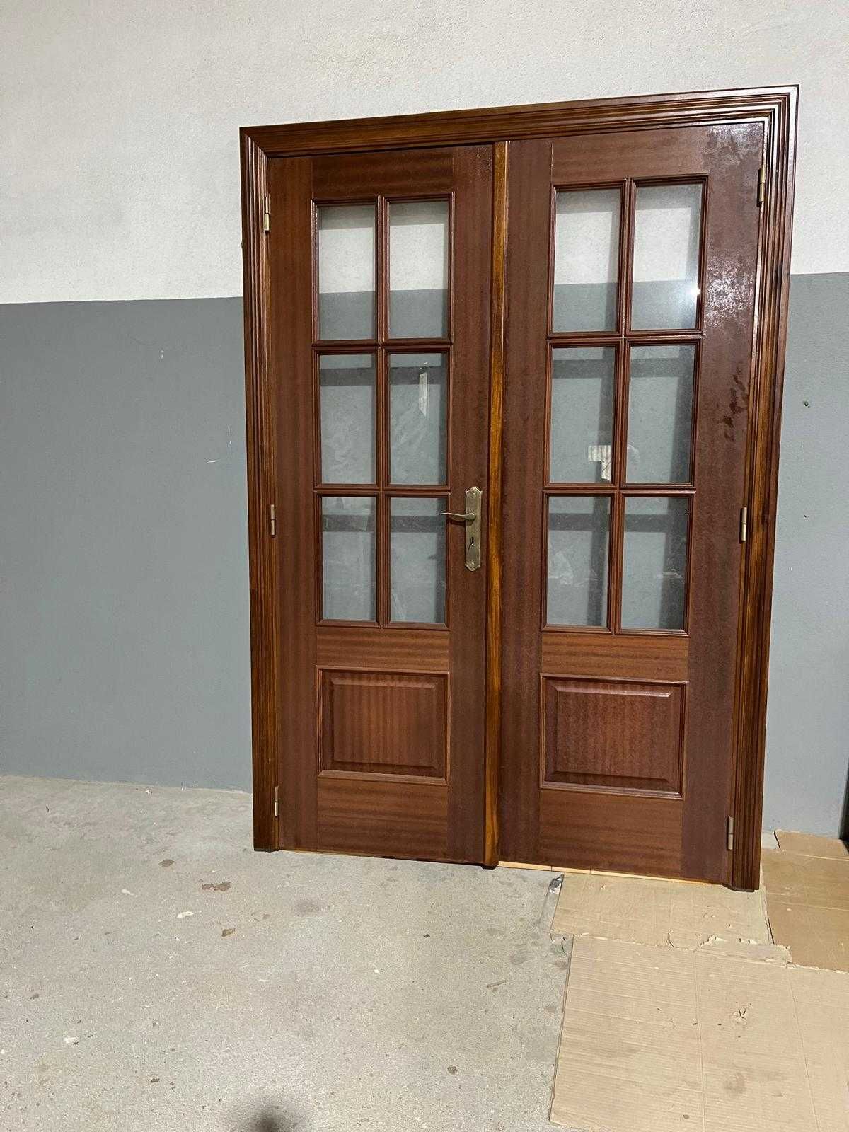 Porta interior nova