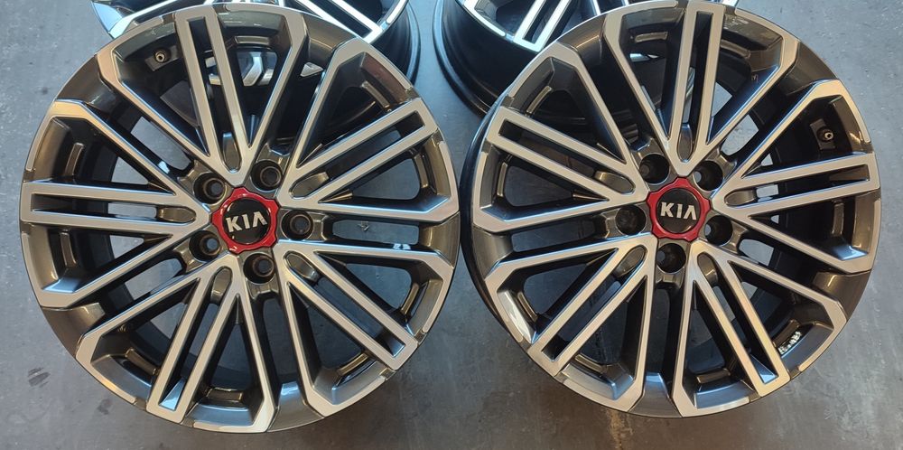 18" 7.5J 5x114.3 Felgi orginalne Kia Ceed GT