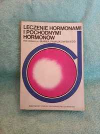 Leczenie hormonami i pochodnymi hormonów