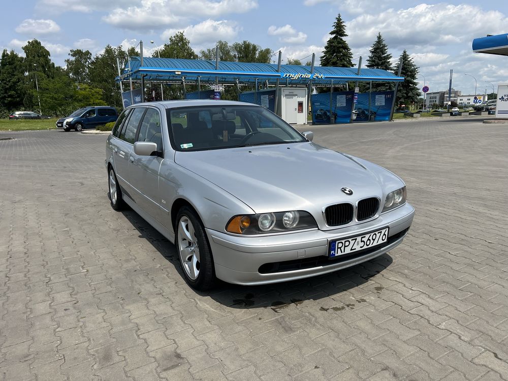 BMW e39 530d stan perfekcyjny! ZERO rdzy. Automat, hak doczepiany