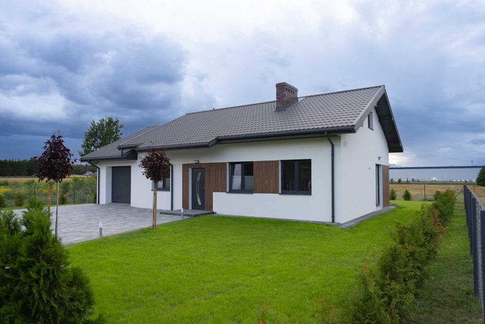 Nowy dom na sprzedaż - gotowy do zamieszkania!