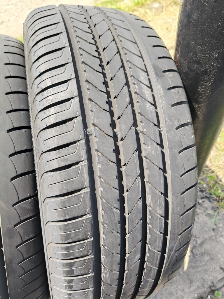 Літні шини Goodyear 215/50 R17