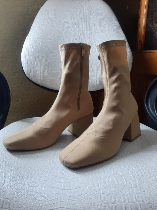 Ботильйони панчохи