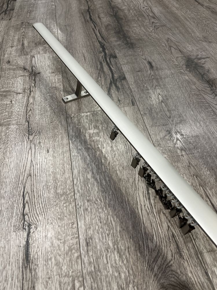 Karnisz pojedynczy, szerokość 120cm, żabki, satyna, 2 sztuki