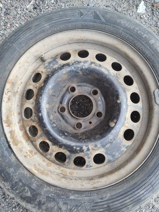 Зимова резина Hankook 185/60 R15 + диски