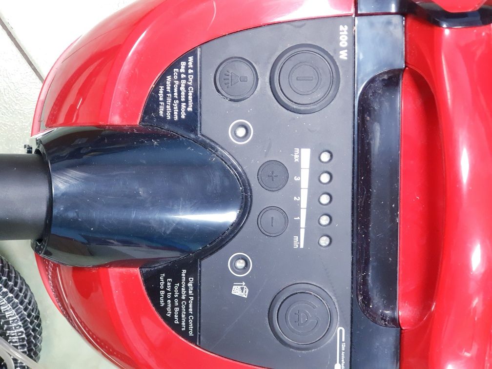 Пилосос миючий Bosch BWD 421 pet