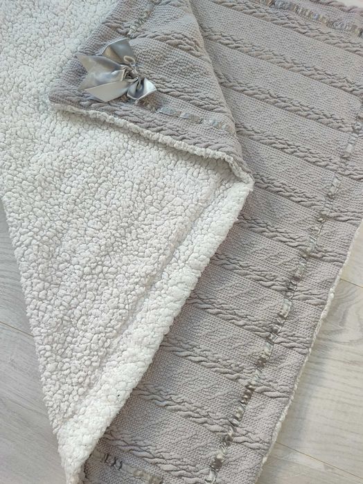 Теплий плед в'язаний, плюшевий