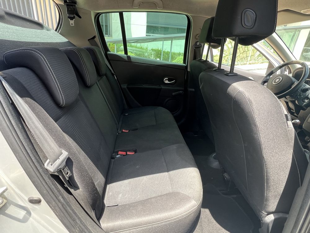 VENDE-SE RENAULT CLIO