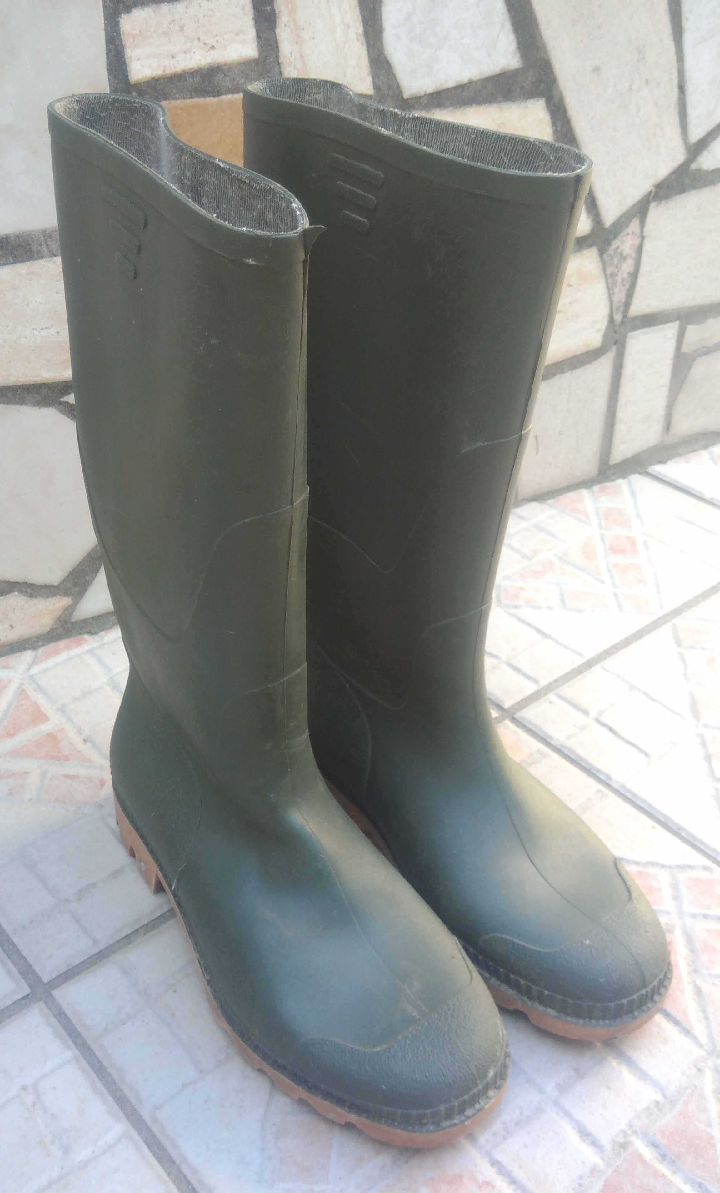 Galochas _ Botas de borracha  T42