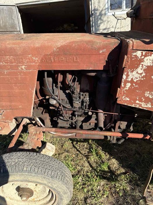 Продам трактор Т25