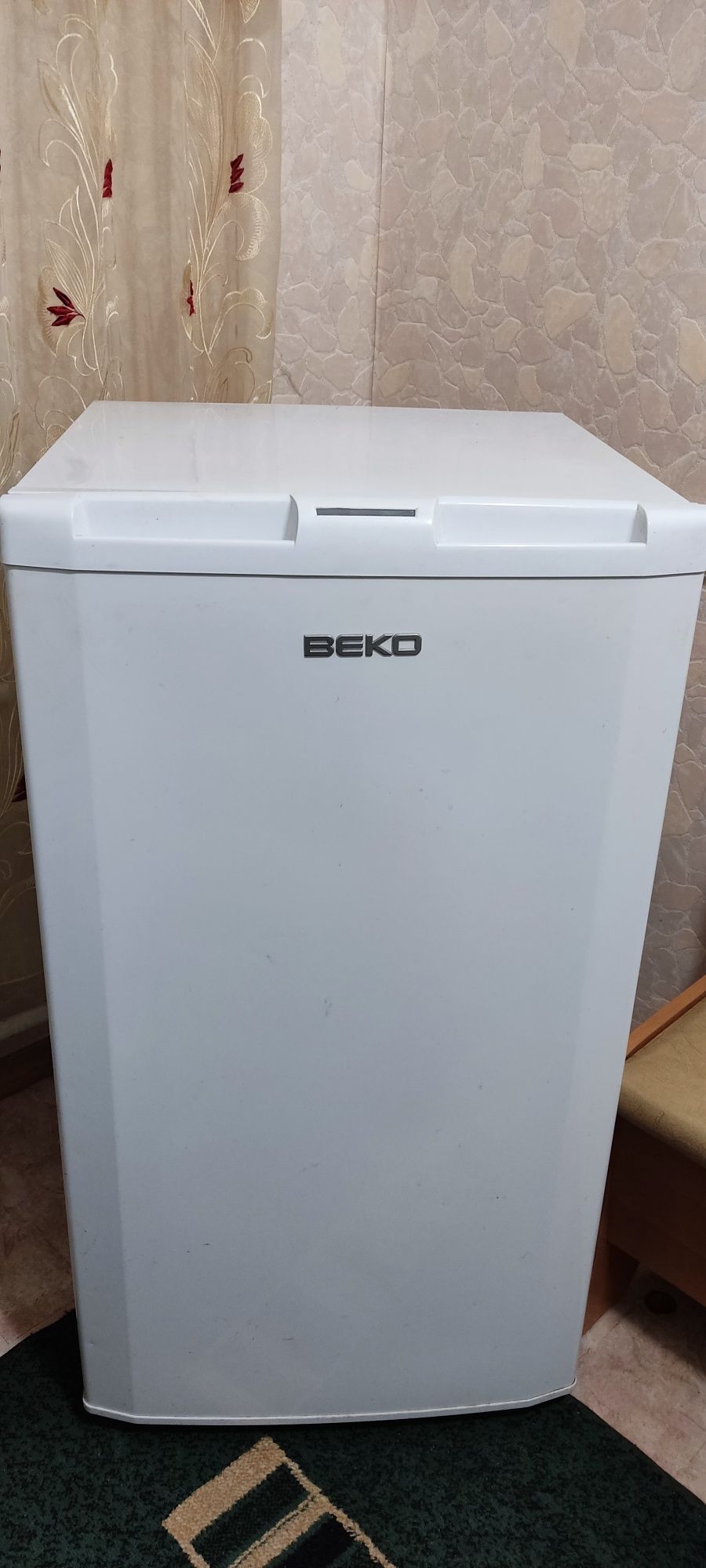 Продам морозильну камеру BEKO