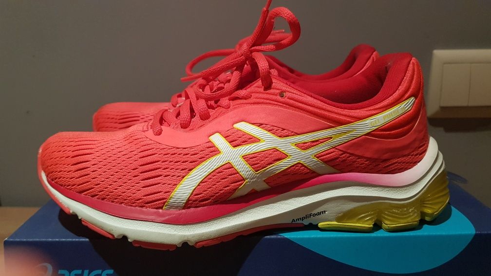 Sapatilhas Asics mulher, Tam.37