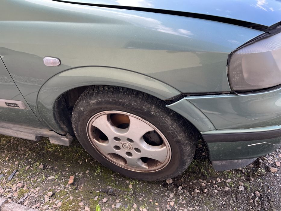 Części Opel Astra G 1.6 16V 2.0 D automat klapa chłodnice drzwi  Z 373