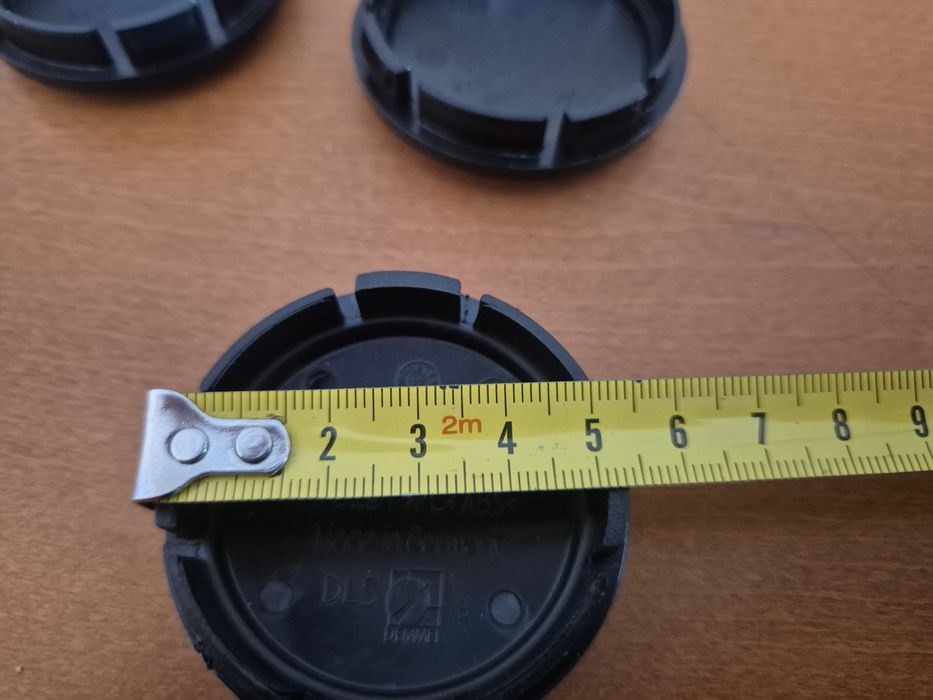 kołpaki dekielki  w alu felgię do vw średnia 56/52mm niebiesko srebne