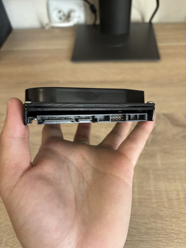 Продам жорсткий диск Samsung SP2504C на 250gb