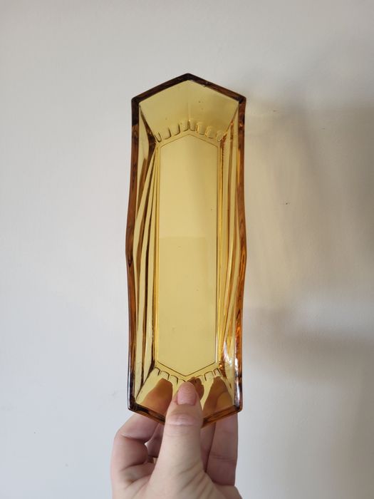 Szklana przedwojenna podstawka Moser