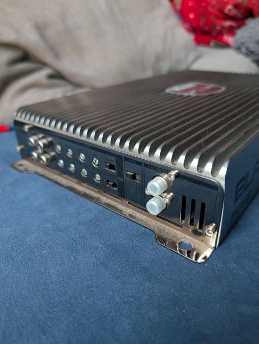 Автомобильный усилитель magnat black core four