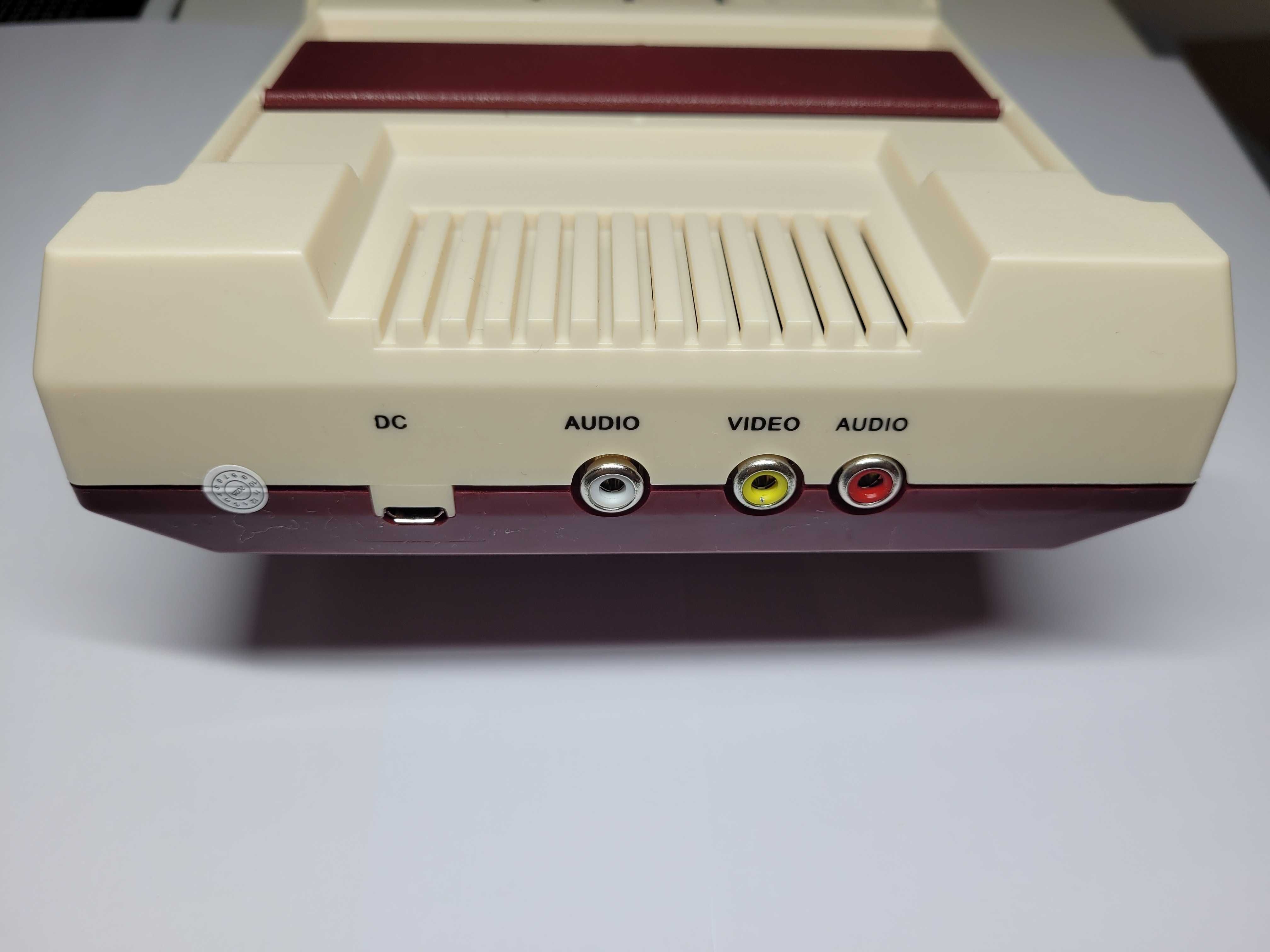 Consola famiclone (clone de Nintendo Famicom)