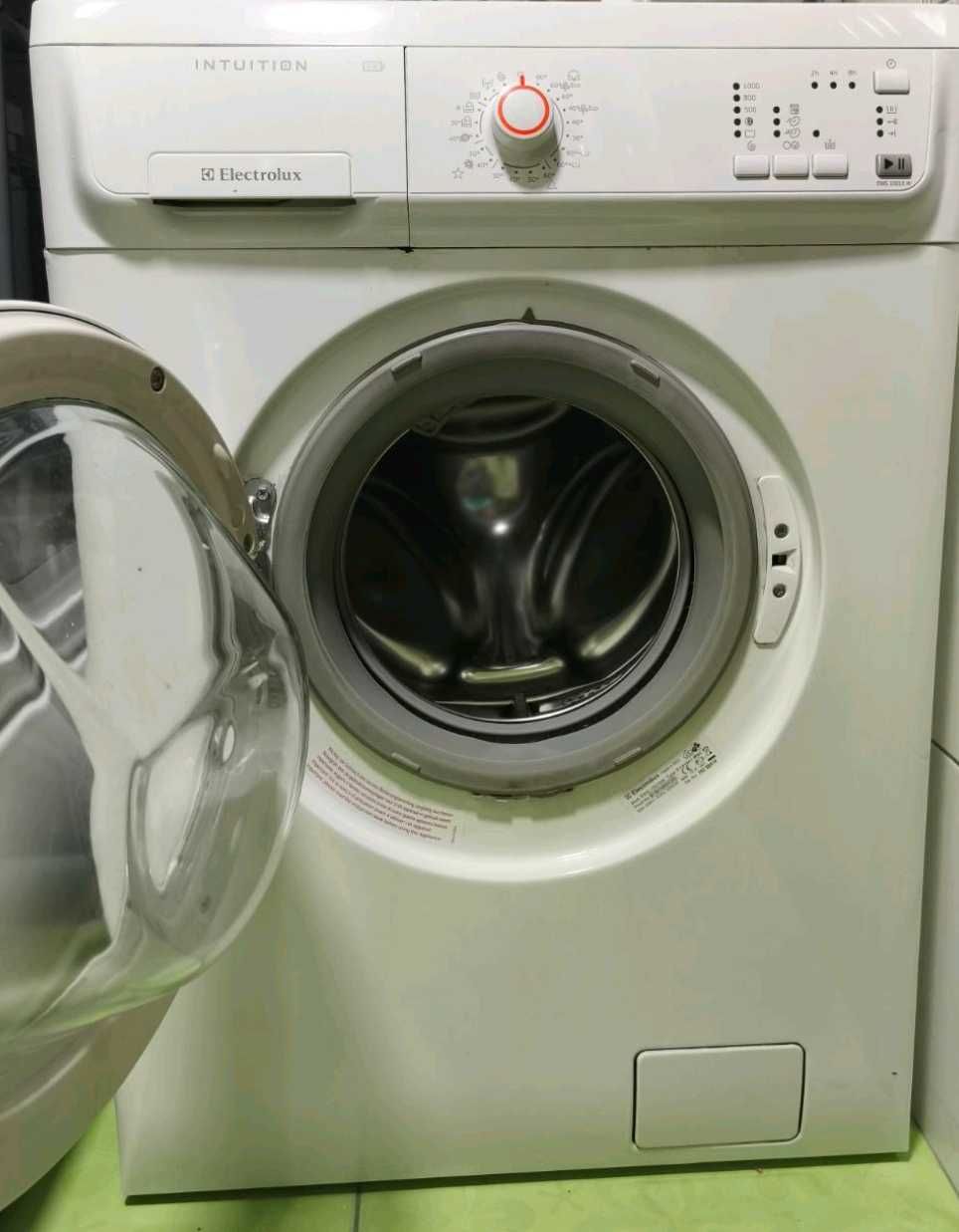 Пральна машина Electrolux intuition на запчастини