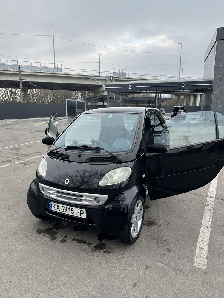 Автомобіль Smart fortwo