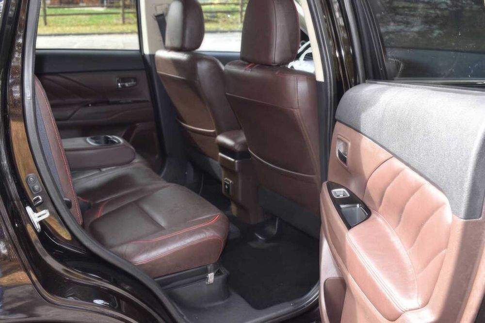 Mitsubishi Outlander PHEV GT      2018