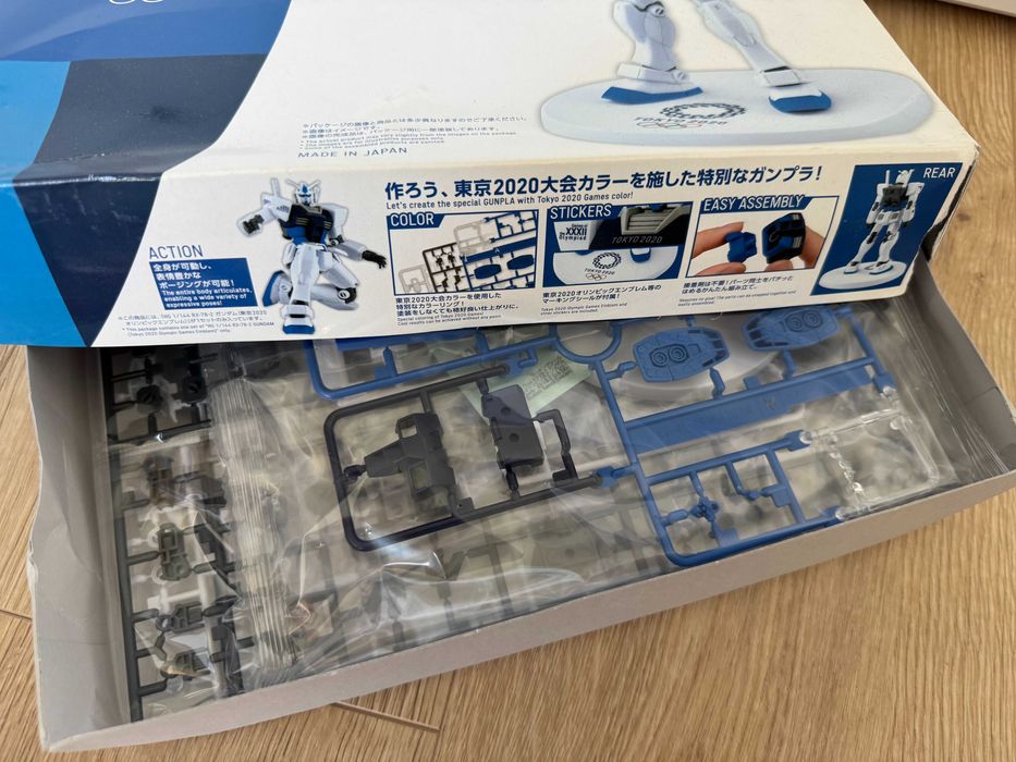 Model Gundam RX-78-2 HG 1/144 – Tokyo 2020 Olympics Limited Edition