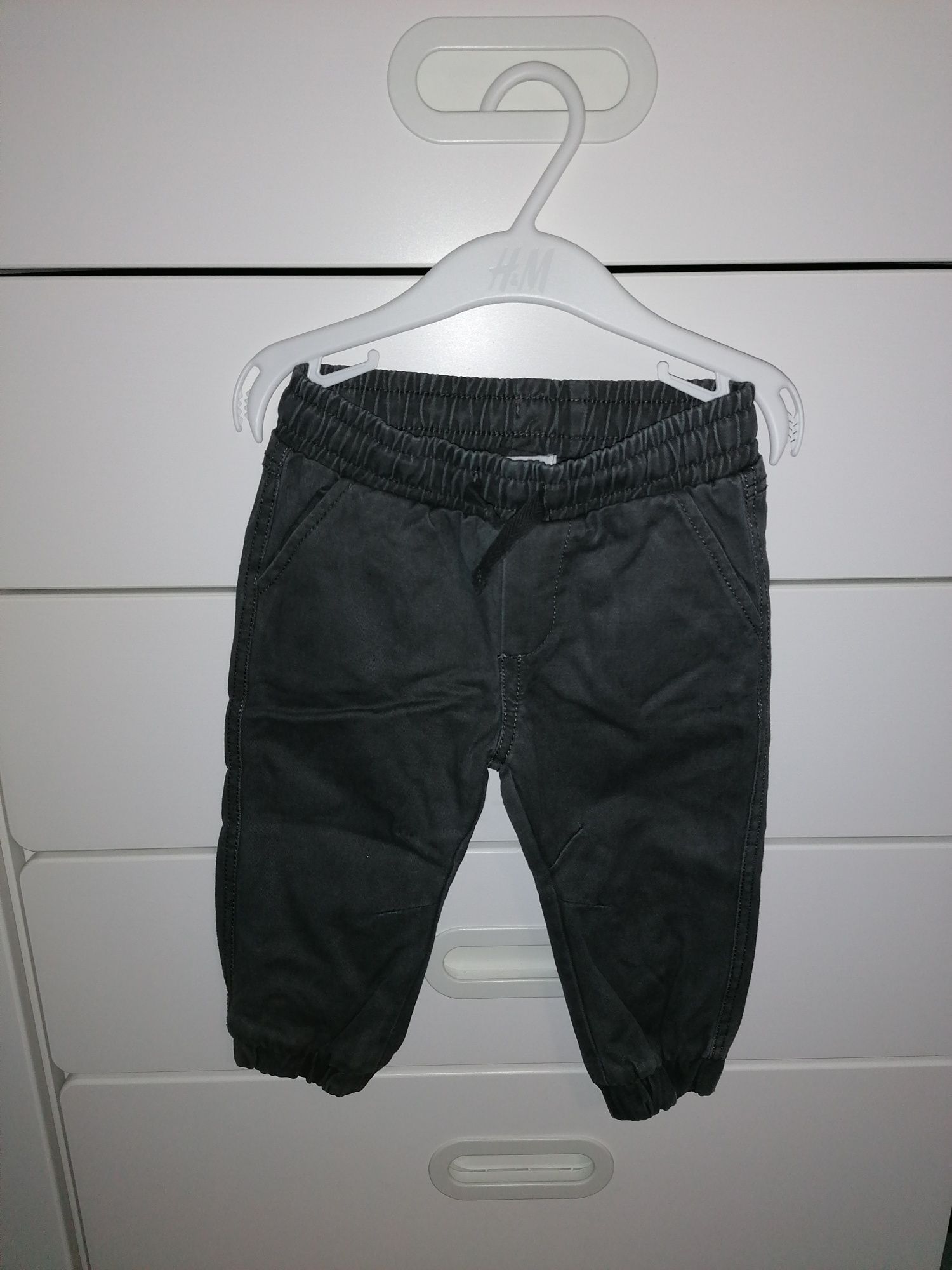 Joggery cool Club rozmiar 80
