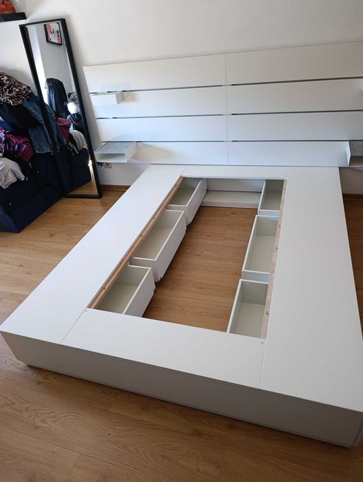 Cama de casal usada como nova, em excelente estado