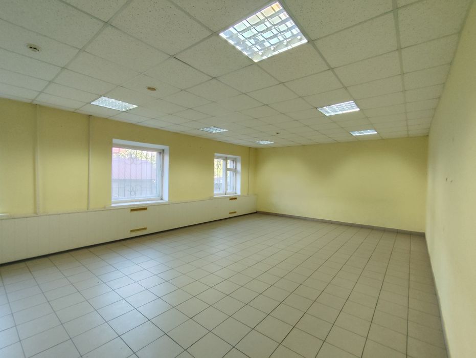 Продам приміщення центр вул Грушевського - Благовісна