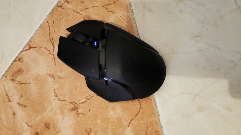 Monitor Omen e Rato Razer basilisk