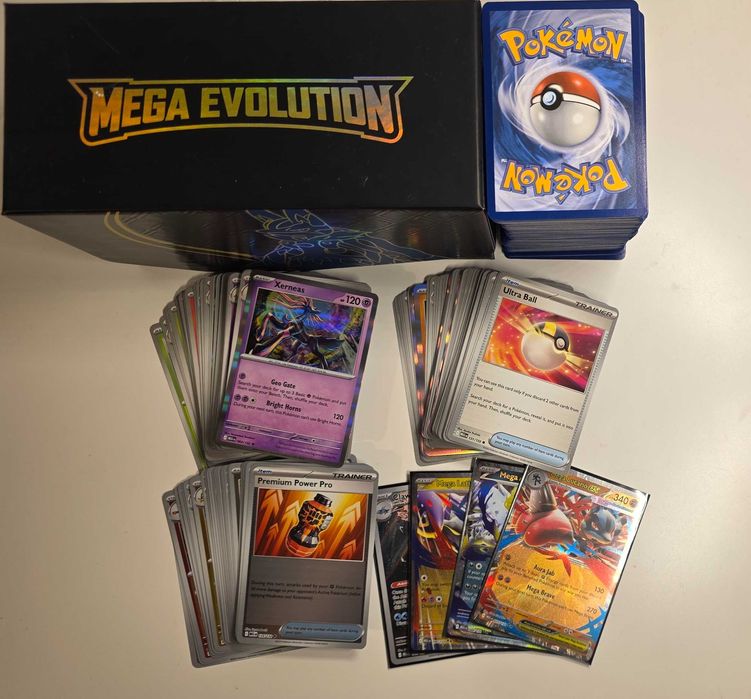 Zestaw 144 kart Pokemon Mega Evolution