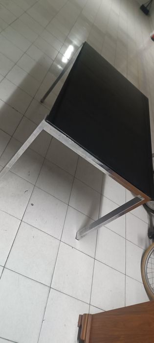 Mesa extensível tampo vidro preto