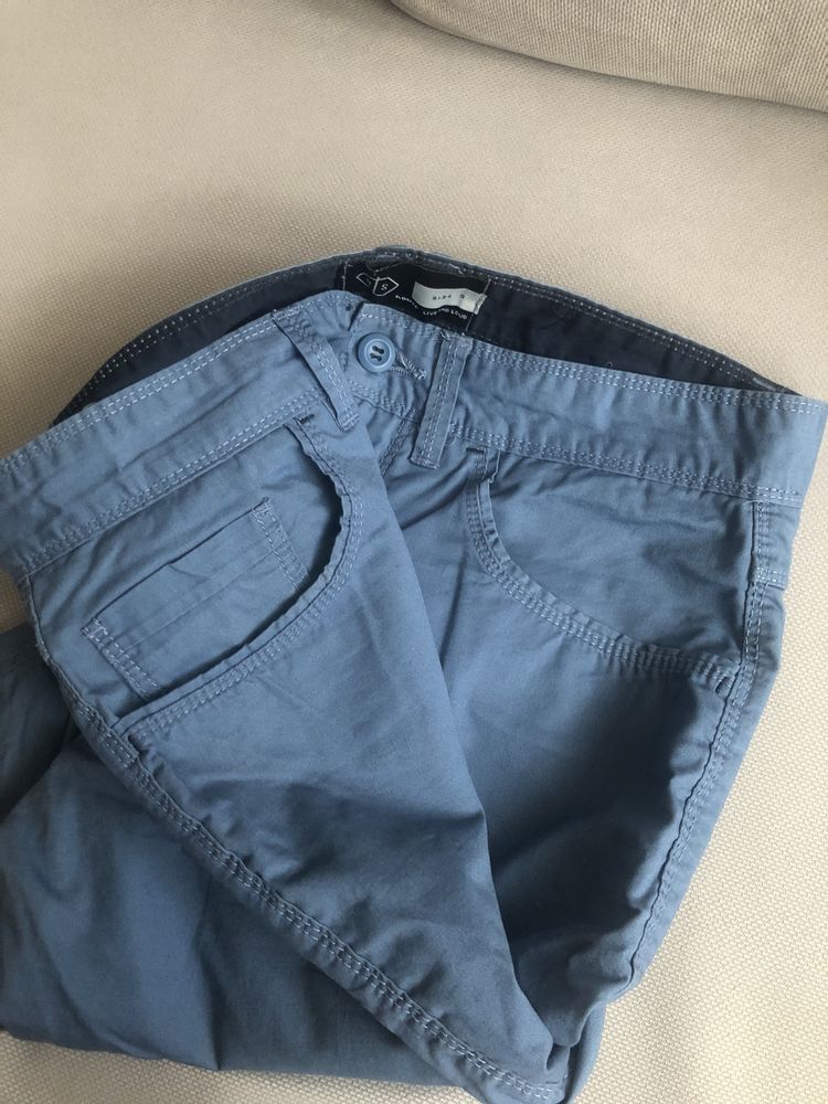 Spodnie krotkie chłopięce firmy House - rozmiar S