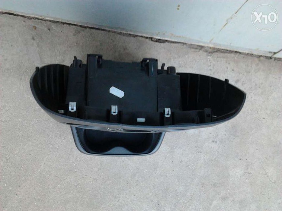 Продам центральную консоль торпедо Fiat Punto Classic 2008