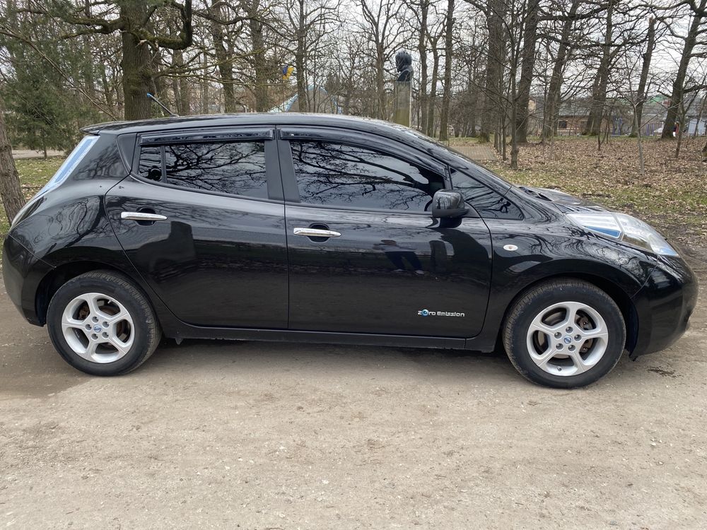 Nissan Leaf 2014