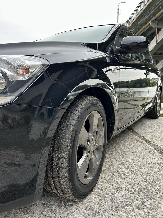 Kia Ceed 1.4 бенз 2009