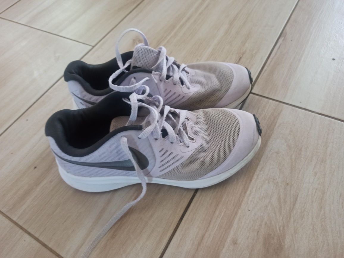 Nike runner 36,5 dziewczęce lekkie