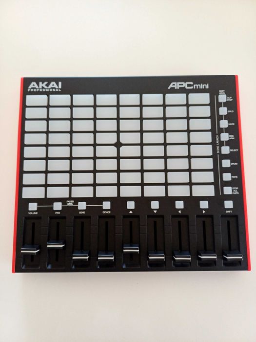 Controlador AKAI APC Mini Mk2 – Novo, 2 anos de Garantia