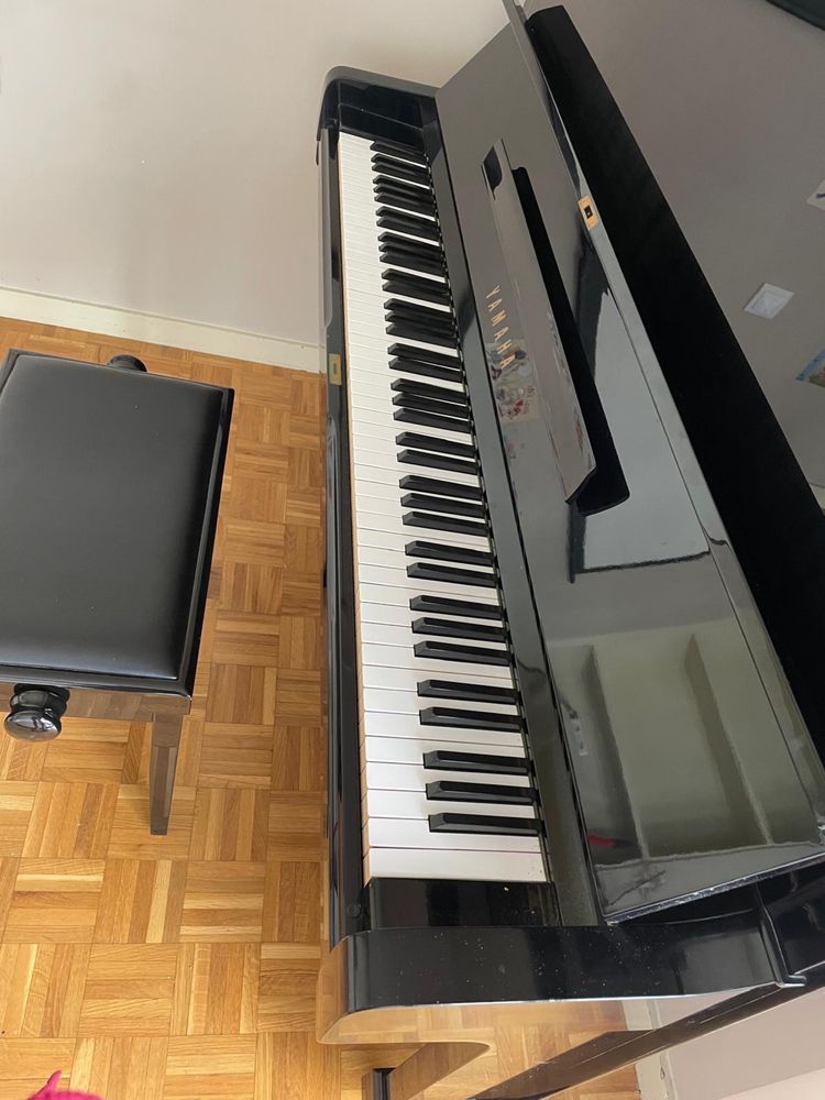 Piano Vertical Yamaha U2