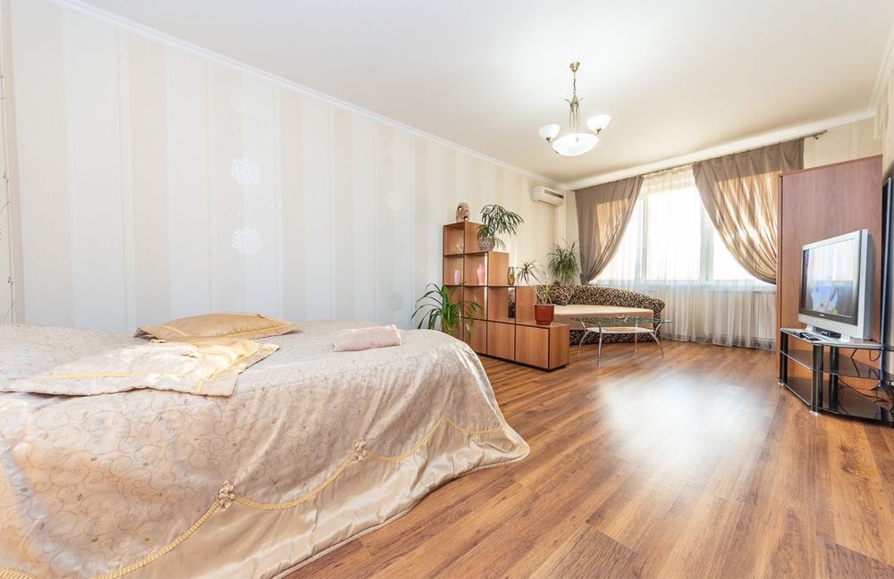 Посуточно квартира Оболонская набережная 3! отличная кв.-13-555.biz.ua