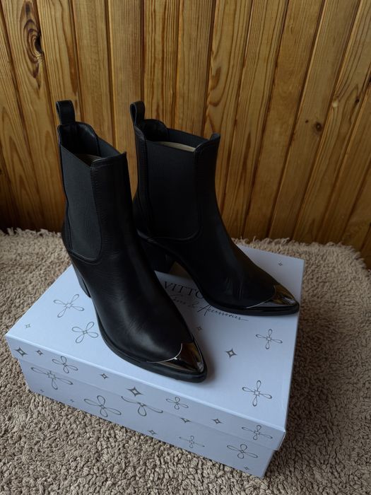 Жіночі козаки Vitto Rossi