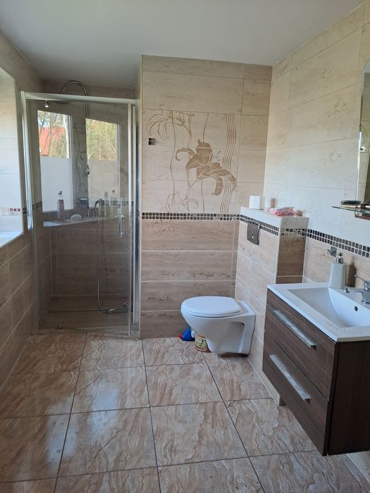 Wynajmę dom z podwórkiem