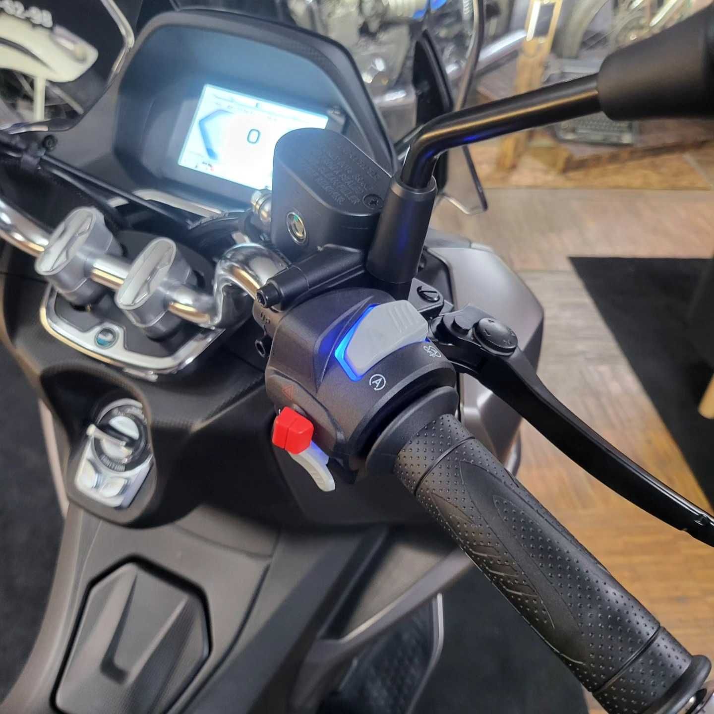 QJ MOTOR MTX 125