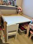 Sprzedam zestaw ikea biurko FLISAT dla dziecka  i krzeselko SUNDVIK