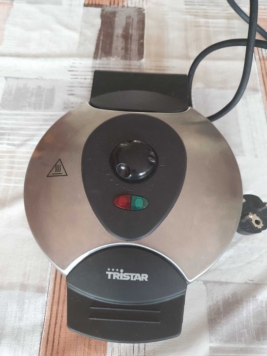 Máquina de Waffles Tristar