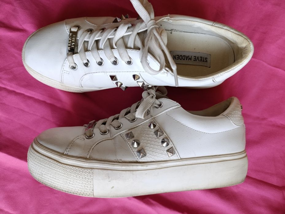 Białe sneakersy Steve Madden 40
