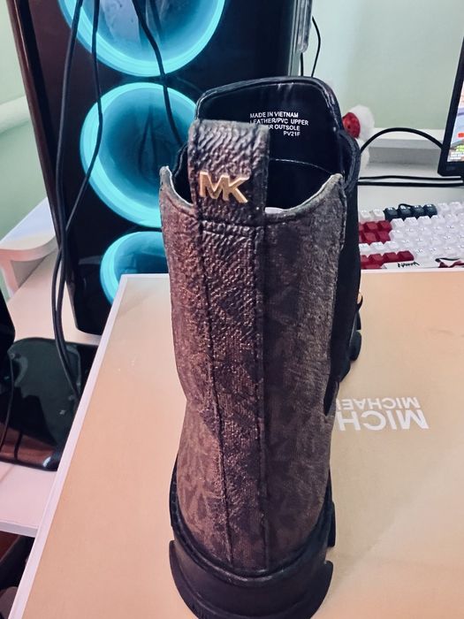 Michael Kors черевики челсі жіночі 39 розмір