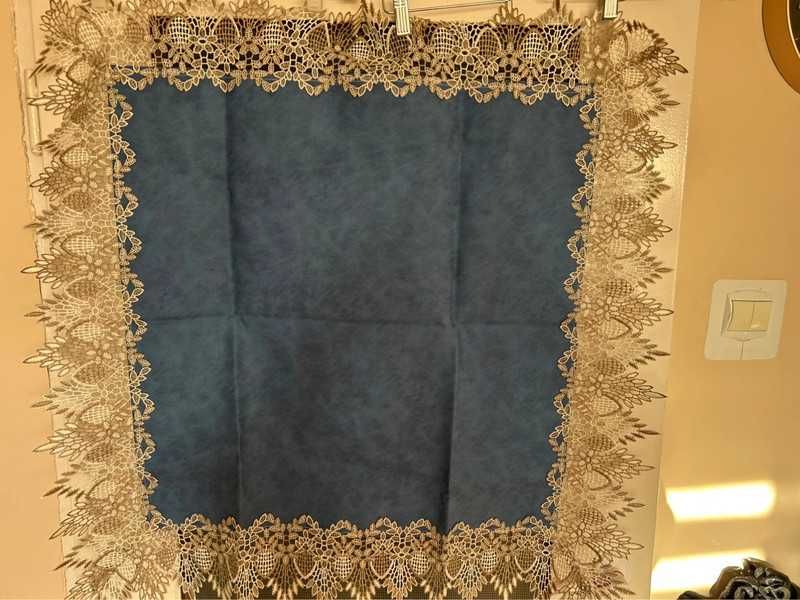 Nowy obrus ekoskóra z gipiurą 85x85
