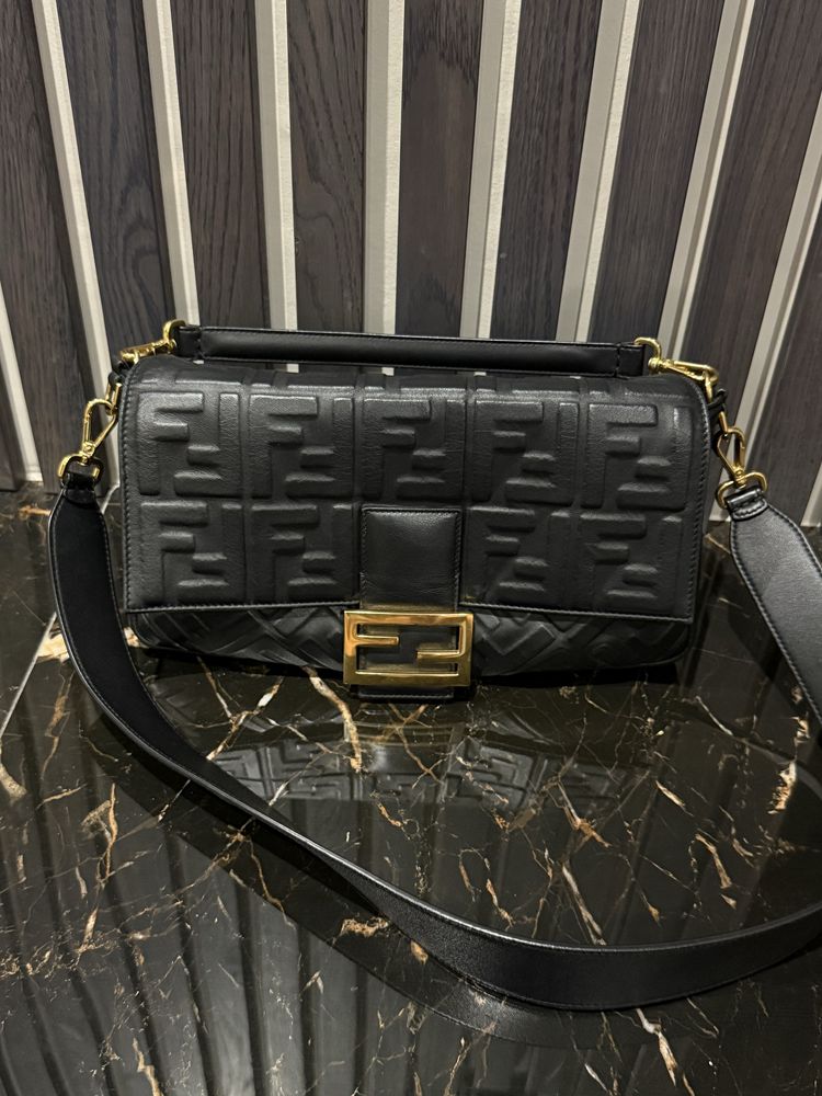 Сумка Fendi Baguette